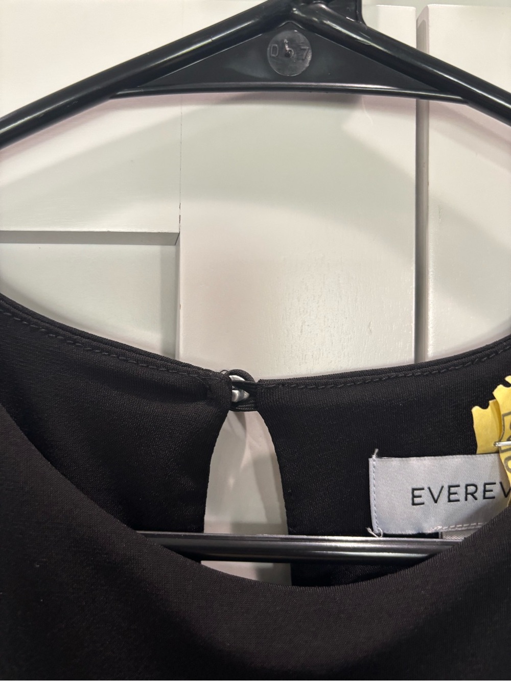 Evereve Black Classy Sleeveless Ruched Midi Dress - Picture 8 of 9